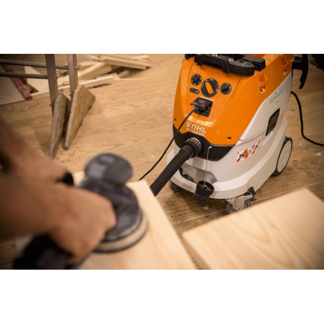 Ηλεκτρική Σκούπα STIHL SE 133 ME Ηλεκτρική Σκούπα STIHL SE 133 ME